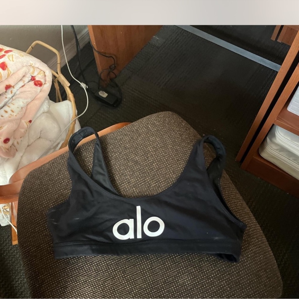 Alo sports bra size M